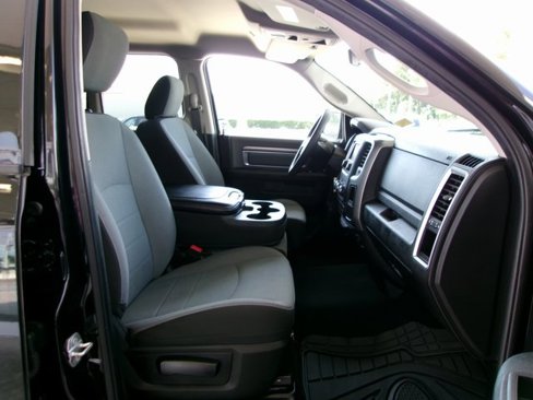 Used 2024 RAM 1500 Classic SLT image 19