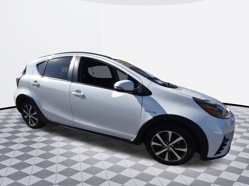 Used 2018 Toyota Prius C Four image 5