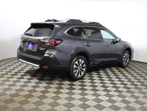 Used 2024 Subaru Outback Touring XT image 5