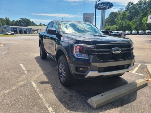 Used 2025 Ford Ranger XLT image 2
