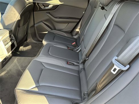 New 2025 Audi Q8 Premium Plus image 4