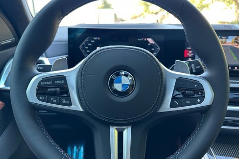 New 2026 BMW X7 M60i image 22
