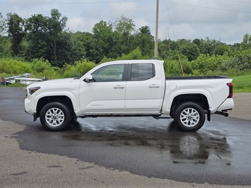 Used 2024 Toyota Tacoma SR5 image 2