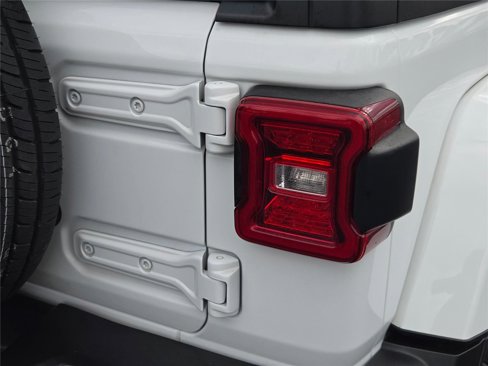 Certified 2023 Jeep Wrangler Sahara image 13