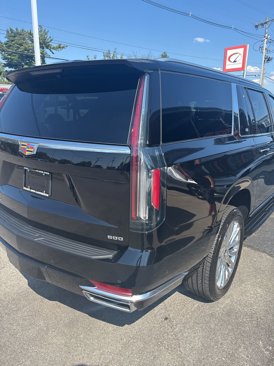 Used 2024 Cadillac Escalade ESV Premium Luxury image 10