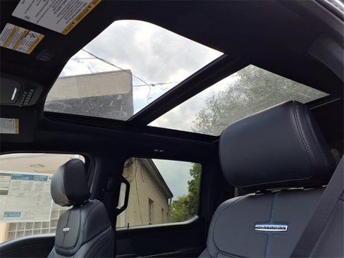 New 2026 Ford F250 4x4 Crew Cab Super Duty image 9