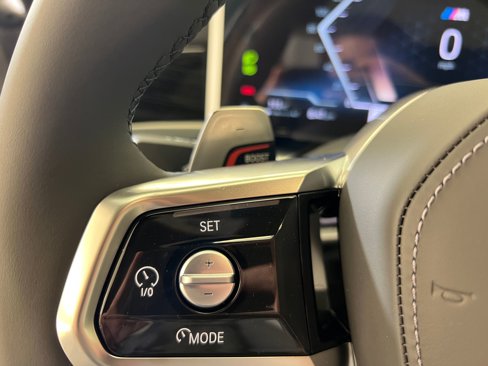 New 2026 BMW 740i w/ Executive Package image 18