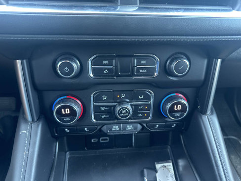 Used 2021 Chevrolet Tahoe LT image 30