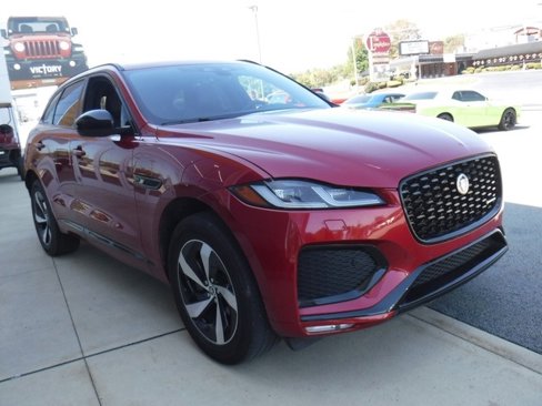 Used 2025 Jaguar F-PACE R-Dynamic S image 9