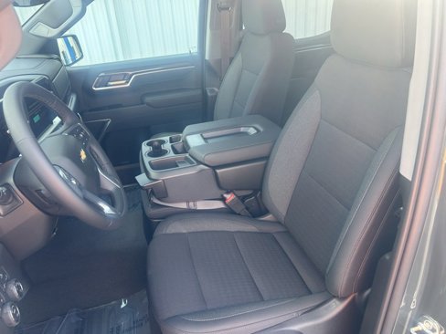 New 2026 Chevrolet Silverado 1500 LT image 9