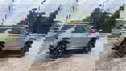 New 2026 Chevrolet Traverse LT w/ Sun and Wheel Package image 9