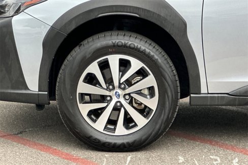 Used 2024 Subaru Outback Premium image 31
