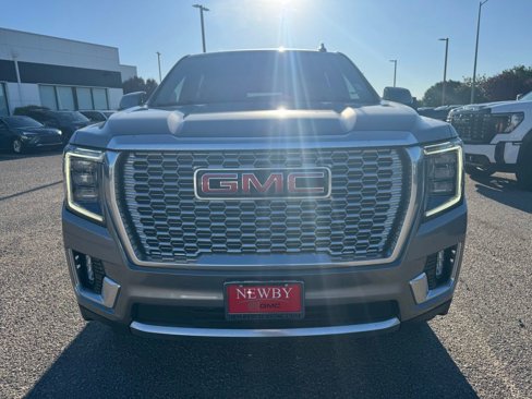 Used 2022 GMC Yukon XL Denali image 2