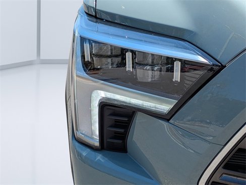 Used 2024 Toyota Sequoia Limited image 9