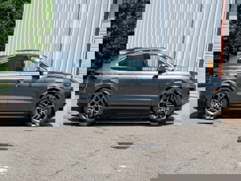 New 2025 Porsche Cayenne Coupe image 8
