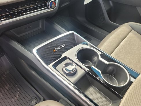 New 2026 Chevrolet Equinox LT w/ Convenience Package II image 14