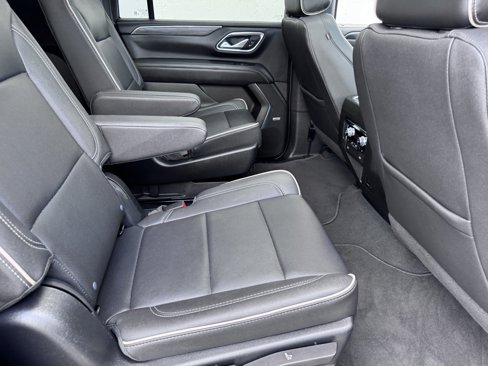 Used 2023 GMC Yukon XL SLT image 18