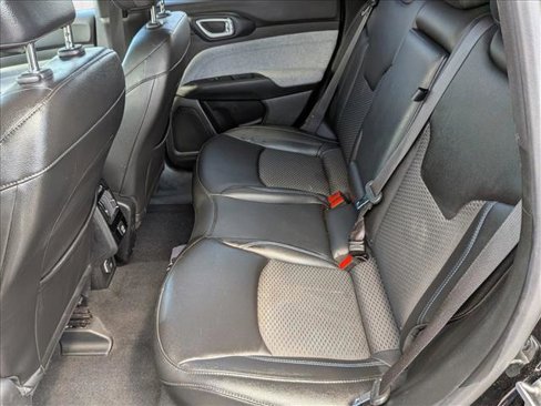 Used 2024 Jeep Compass Latitude image 18