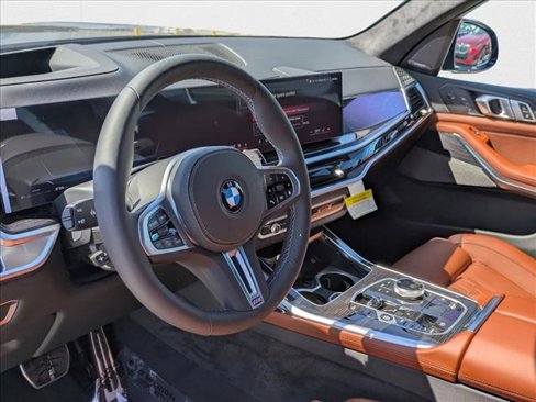 New 2026 BMW X7 M60i image 3