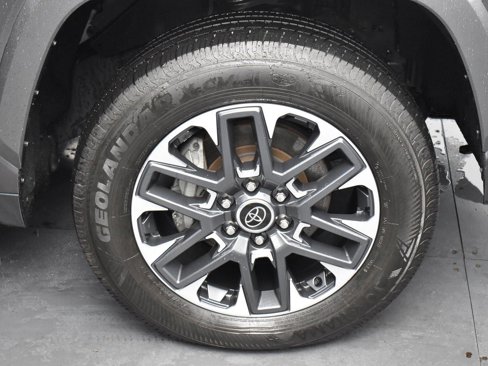 Used 2023 Toyota Tundra Limited image 33