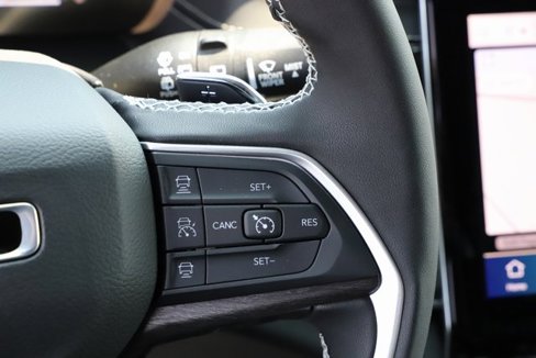 New 2025 Jeep Grand Cherokee L Limited image 27