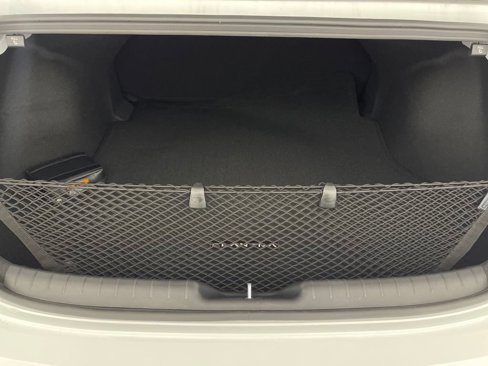 New 2025 Hyundai Elantra SEL image 10