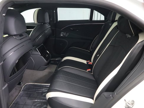 New 2025 Bentley Flying Spur Plug-In Hybrid image 22