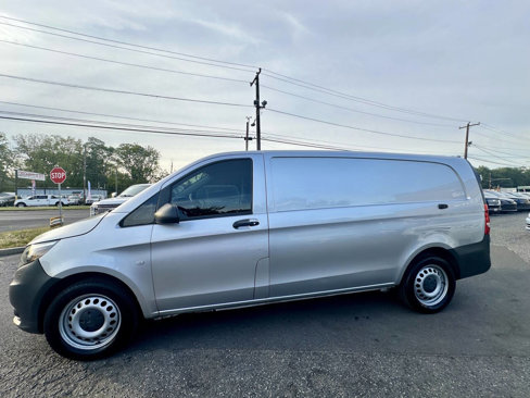Used 2022 Mercedes-Benz Metris image 4