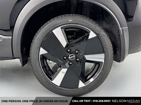 New 2026 Nissan Kicks SR w/ SR Premium Package image 30