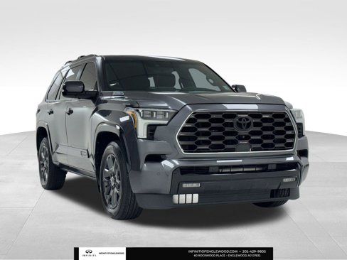 Used 2024 Toyota Sequoia Platinum image 1