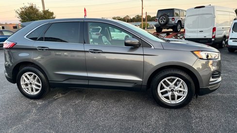 Used 2024 Ford Edge SEL image 4