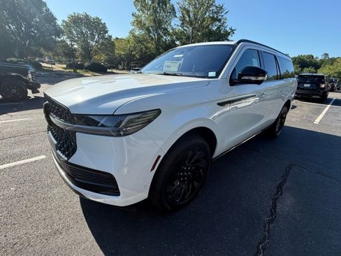 New 2025 Lincoln Navigator L Reserve w/ Jet Appearance Package image 2