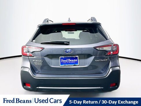 Used 2024 Subaru Outback Premium image 7