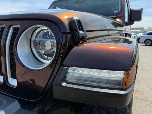 Used 2021 Jeep Wrangler Unlimited Sahara image 9