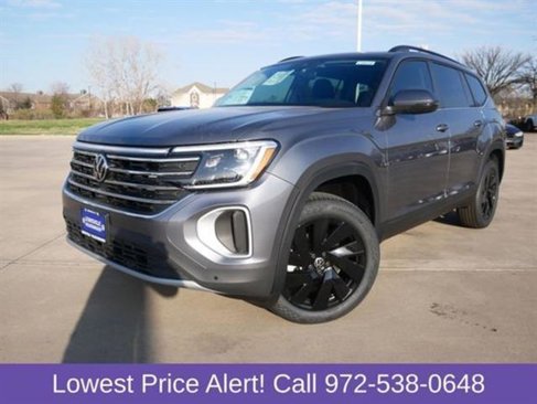 New 2025 Volkswagen Atlas SE image 2