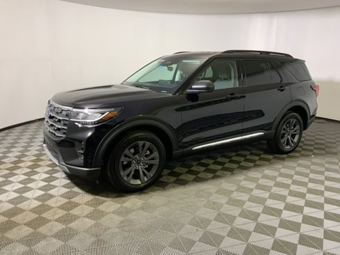 New 2025 Ford Explorer Active w/ Active Comfort Package image 14