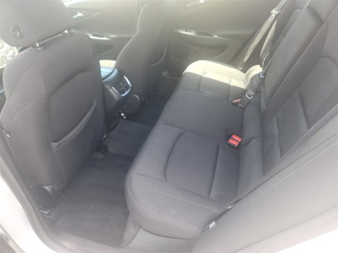 Used 2020 Chevrolet Malibu LT image 8