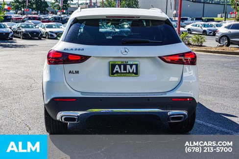 Used 2025 Mercedes-Benz GLA 250 image 11