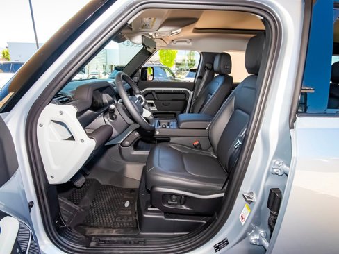 New 2024 Land Rover Defender 110 S image 36