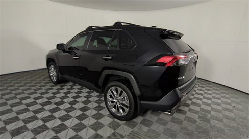 Used 2025 Toyota RAV4 Limited image 6