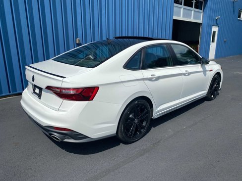 Used 2022 Volkswagen Jetta GLI Autobahn image 4