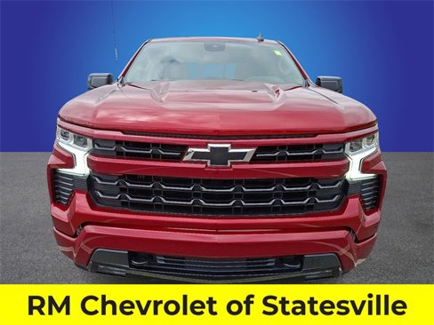 Used 2025 Chevrolet Silverado 1500 RST image 2