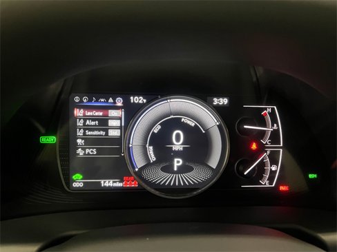 Certified 2025 Lexus ES 300h w/ Premium Package image 18