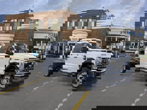 New 2026 Ford F550 4x4 Crew Cab image 12