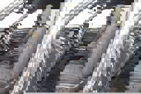 Used 2025 GMC Acadia Elevation image 11