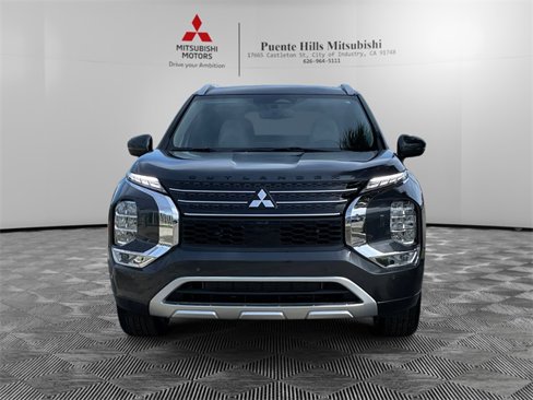 New 2025 Mitsubishi Outlander SEL image 2