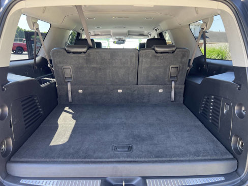 Used 2020 Chevrolet Suburban LT image 27