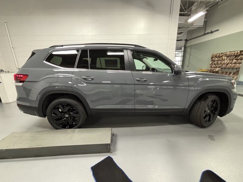 New 2026 Volkswagen Atlas SE image 7