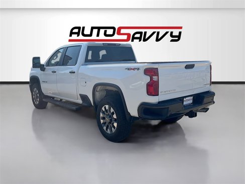 Used 2024 Chevrolet Silverado 2500 Custom w/ Custom Value Package image 5