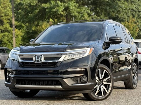 Used 2021 Honda Pilot Touring image 1